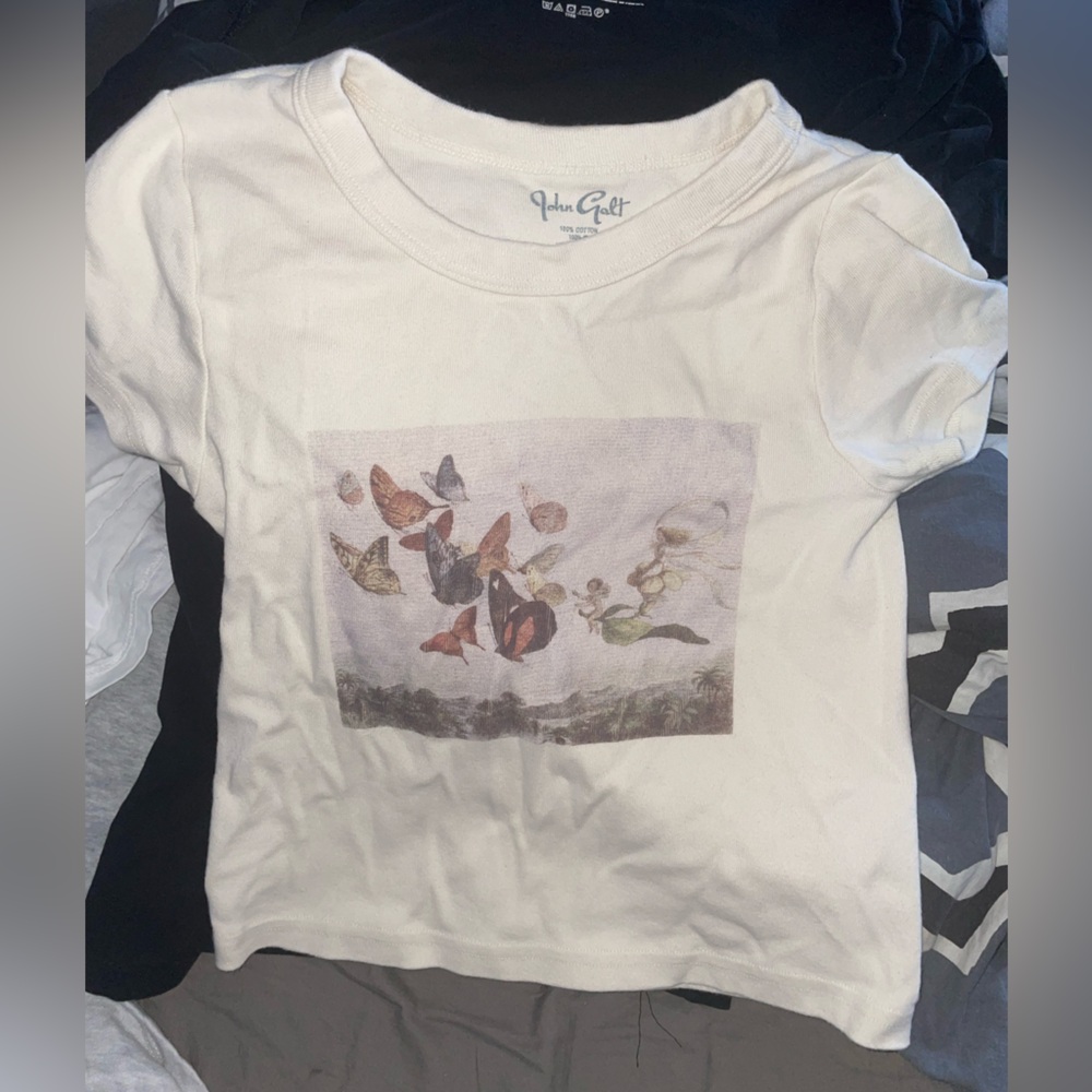 Brandy Melville White Short Sleeve Tee with Vintage Graphic